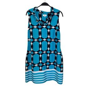 Crown & Ivy Women's Blue and White Geometric Sleeveless Shift Dress
